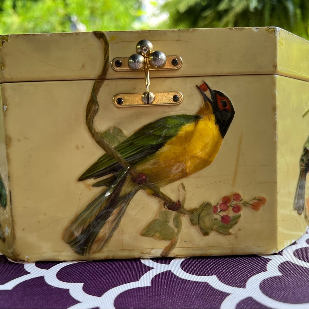 Annie Laurie Wooden Vintage 1960’s Palm Beach Decoupage Bird Handbag